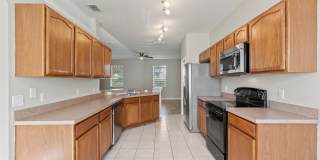 Leesburg 3 Bed, 2 Bath Single Family Home Gallery 6