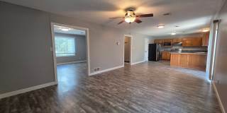 Gorgeous Corner lot Home for Rent! Gallery 29