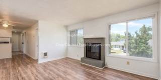 Updated Two Bedroom Unit in Salem! 1/2 OFF 1st Months Rent! Gallery 1