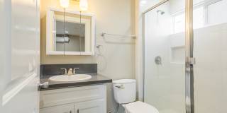 1201 W 36th Place - Co-Living Gallery 9