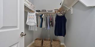 Summit At Warner Center Gallery 91