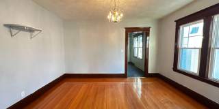 371-373 Oakland Street Gallery 26