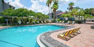 Vantage on Hillsborough Apartments Gallery 18