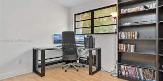 515 NE 38th St Gallery 52