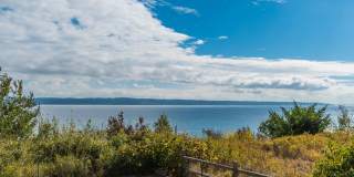 3 Bedroom 2 Bath Home with a Wonderful View Gallery 1