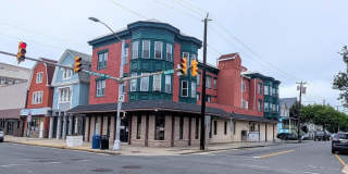 3201 Atlantic Ave Gallery 1