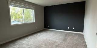 Newer 2 Story Home in Newberg   SHOWINGS  START  MAY 15th Gallery 22