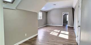 2501 North Bartlett Avenue - B Gallery 2