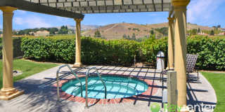 Views and more Views! Beautiful 1 Bedroom Condo within Gated Community Gallery 1