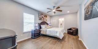 811 W Kings Gallery 7