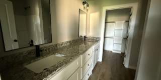 942 Minda Gallery 16