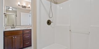 Close proximity to Old Mill District and downtown Gallery 29