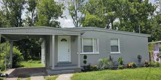2736 LIPPIA Road Gallery 1