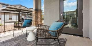 Obsidian on Glendale Gallery 16