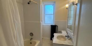 2410 N MONROE Street Gallery 12