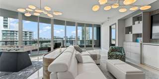 5959 Collins Ave Gallery 5