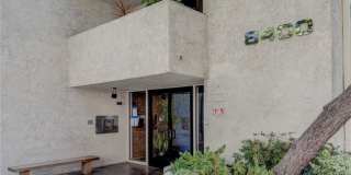 8400 De Longpre Avenue Gallery 2