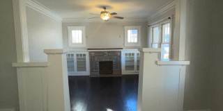 Great Location! Gallery 10