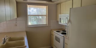 7825 Cayuga Dr Gallery 6