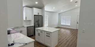 9743 HOLLYHILL DRIVE Gallery 3