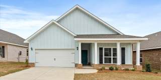 LOTS OF AMENITIES AND CONVENIENT COMMUTE! Gallery 1