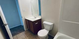 3 bed 2 bath 1400 sq ft home Gallery 16