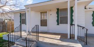 2 bedroom home for lease! Gallery 1