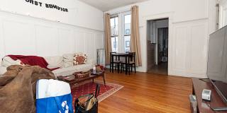 Huge 2 bed right on Comm Ave in Allston..... Gallery 1