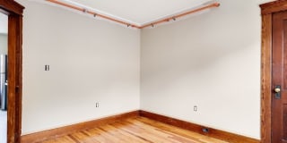 4 Glade St Gallery 6