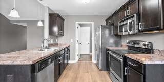 Pet Friendly Three Bedroom! Gallery 17