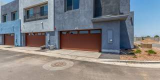 Brand New Build! Massive modern 4 bedroom/4.5 bathroom townhome in the heart of Chandler Gallery 39