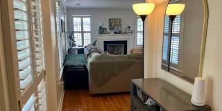 3/2 Duplex Conveniently Situated in an Established Neighborhood! Gallery 4