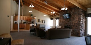 Pacific West Gallery 22