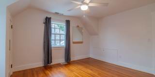FOR RENT in LAKE BOTTOM! Available NOW! Gallery 27