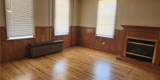 1843 Washington Avenue Gallery 2