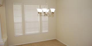 Large 4 BR Clear Creek Area-Convenient to Shopping and Fort Hood! Gallery 3