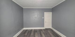 302 W LOUDEN Street Gallery 13