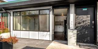 2006 1/2 N 78th St Gallery 1