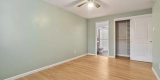 2 Bedroom 2 bath in the Heart of Ballard Gallery 18