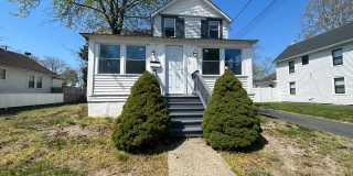Lovely 4 Bedroom Single Family House in Neptune! Gallery 1