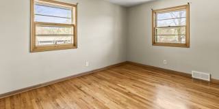 5518 Woolworth Avenue Gallery 17