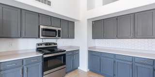 12471 W Holly Street Gallery 16