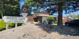 $1,150 - 1 Bed / 1 Bath Bright and Airy Condo on Spokane River Gallery 21