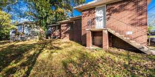 3615 W Capitol Ave, Little Rock AR 72205 - Nice all brick 4br 2ba a couple blocks from UAMS Gallery 18