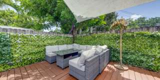 Spacious 3-Bedroom West Park Home with Private Pool Spacious 3-Bedroom West Park Home with Private Pool Gallery 27