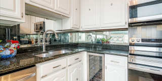 10 N Main St # Q1602E Gallery 10