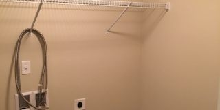 Three Bedrooms Plus Loft! Centrally located! Gallery 22