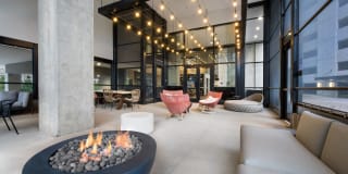 AMLI Lenox Gallery 22