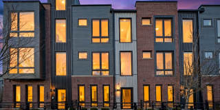 4246 W Belmont Avenue Gallery 33