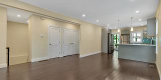 161 4th St Gallery 20